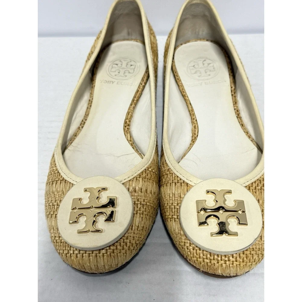 Tory Burch Raffia Ballet Flats Size 6 Gold‎ Logo Medallion Slip On